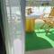 ESCALHOME appart design au pied de laéroport, parkings