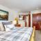 4 Bed 4 Bath Studio Apartment in Fraser