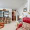 4 Bed 4 Bath Studio Apartment in Fraser