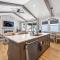 New Mountain Bluebird - walk to lake, golf, and town - game rm - family friendly - sleeps 14 - Cascade