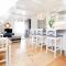Ösel Apartment - great for couples, friends and families