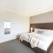 Breezy Harbourfront Resort Escape with Tropical Pool - Darwin