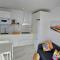Las Norias Apartamentos & Grill