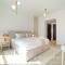 LUX The Stunning Fountain View Suite - Dubaj