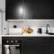 King bed - Renovated 2024 - 2BR Behind Bryggen - 卑尔根