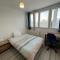 Shiny Compiègne Logement Entier