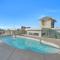 Tybee Dream: 2 Bed 2 Bath Condo w/ rooftop Pool - Tybee Island