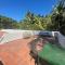Sugarloaf Beach House & Surf Lodge