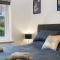 Deluxe 2 bed flat w/free parking