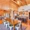 Wooded Cabin Mtn Views, Hot Tub and 2 Decks!