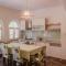 Apartment Curri