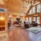Waterfront Cabin with Deck and Pool in Old Forge! - Олд-Фордж
