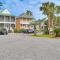 Family-Friendly Pensacola Home Less Than 1 Mi to Beach!