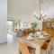Palm Desert Condo with Patio and Golf Course Views