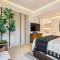 Heart of Zona Romantica, steps from restaurants, shops and nightlife-LUXURY CONDO