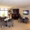 S & S Hotel & Suites
