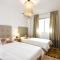 Chezmoihomes Glow and elegant 4 BR apartment in the heart of granada parking free