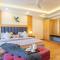 Hotel Super @Mall Road