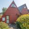 Chalet 99
