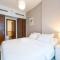 Oraya - Cozy 2BR in Reva Residence I Direct Pool Access - Dubaj