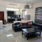 1 Bed Apartment - Sleeps 2 - Free Parking