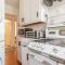 Hermosa Bungalow 1920s Charm Steps to the Strand