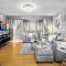 Stylish Apartment - Parking - Netflix - Wifi - 70 Inch Smart TV - Birmingham Centre - TV in Bedroom 11K