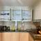 Spacious 1BR One Uptown BGC w/ Sound System - Manila