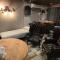 The Pub - Unique & Authentic Experience - Free Parking!, 5 minutes from Airbus and The Mall Cribbs - Bristol
