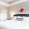 Luxury Apartment In Harbor Point