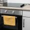 Stylish 2 Bedroom Apartment - City Centre - Secure Parking - Netflix - Wifi - 5BW