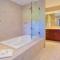 1124 Ridge