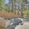 Ski, Hike and Fish Big Bear Lake Home with Fire Pit - بيغ بير لاكي