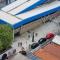 Ap10 confortável com wifi, piscina, rooftoop e academia em frente ao Metrô - São Paulo