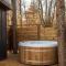 Glamping cabin with private deck and hot tub!