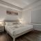 Guest Favorite with Garage, Free Banff Pass, Netflix, King Bed, Balcony, Perfect for Couples, Sleeps 4