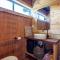 Canopy Retreat, Onetangi