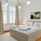 Stylish APT for 4-6, 5 min to center, no lift currently - Wien
