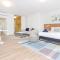 Large Stylish Studio Apartment In El Portal #3 - ميامي