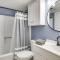 Steps to the Beach Oceanfront Condo with Lanai! - نورث توبسالي بيتش