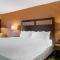 Comfort Inn & Suites Danbury-Bethel - Danbury