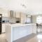 Cute and Cosy 2 Bedroom Unit with Parking and WiFi