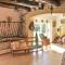 4 Bedroom Awesome Home In Saint-Andiol