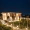 StayVistas The Sweet Life - 5BHK Farm-View Pet-Friendly Villa with Outdoor Pool