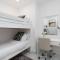 Mystic - Fully Renovated Spacious 2BR Apt. with Burj Views - 迪拜