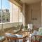 Mystic - Fully Renovated Spacious 2BR Apt. with Burj Views - 迪拜