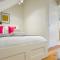 Split Level Studio at West Hampstead by Concept Apartments - Lontoo
