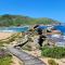 Calm Waters Guesthouse: Robberg Room - Plettenberg Bay