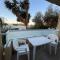 Makenzie 2 rooms first line beach