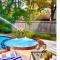 Lovely Woodlands home w/heated pool and spa! - Spring